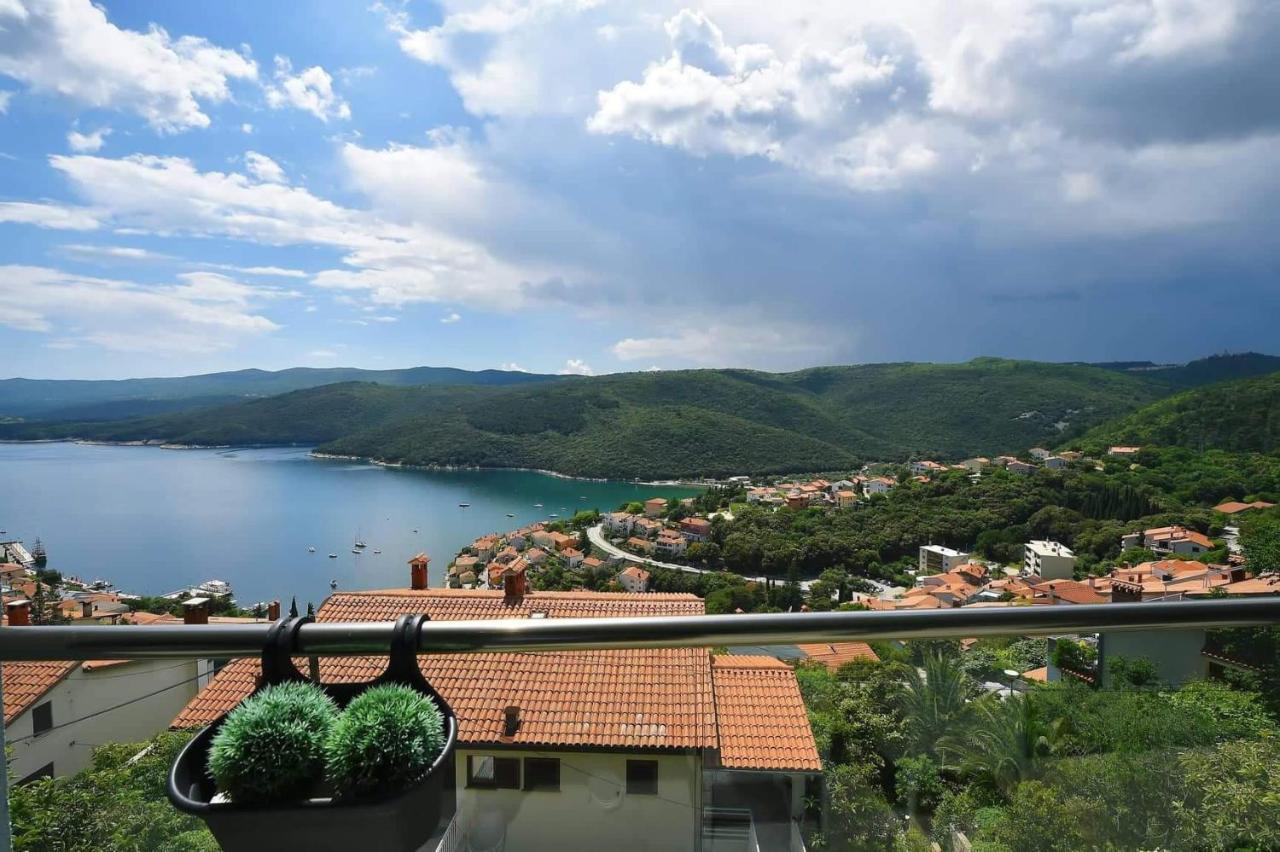 Apartment Vanilla I With Beautiful Seaview Rabac Exterior photo