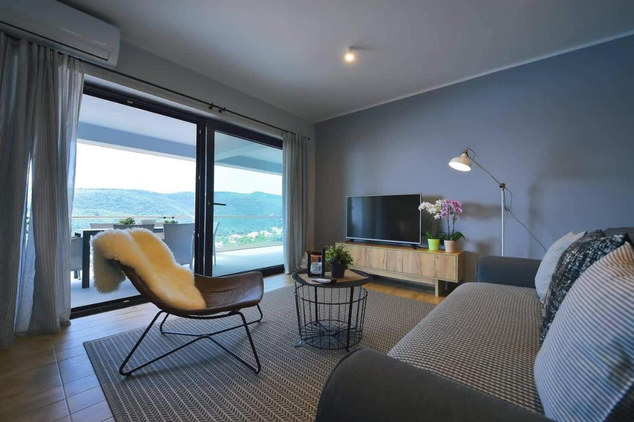 Apartment Vanilla I With Beautiful Seaview Rabac Exterior photo